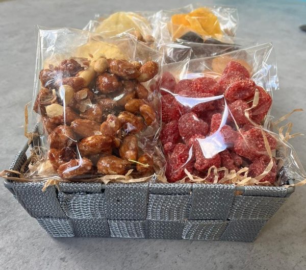 dried fruit and nut gift basket